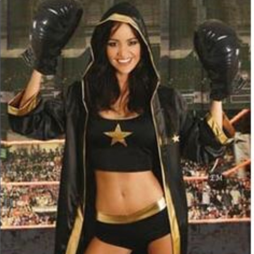 Halloween Costume: Sexy Boxer